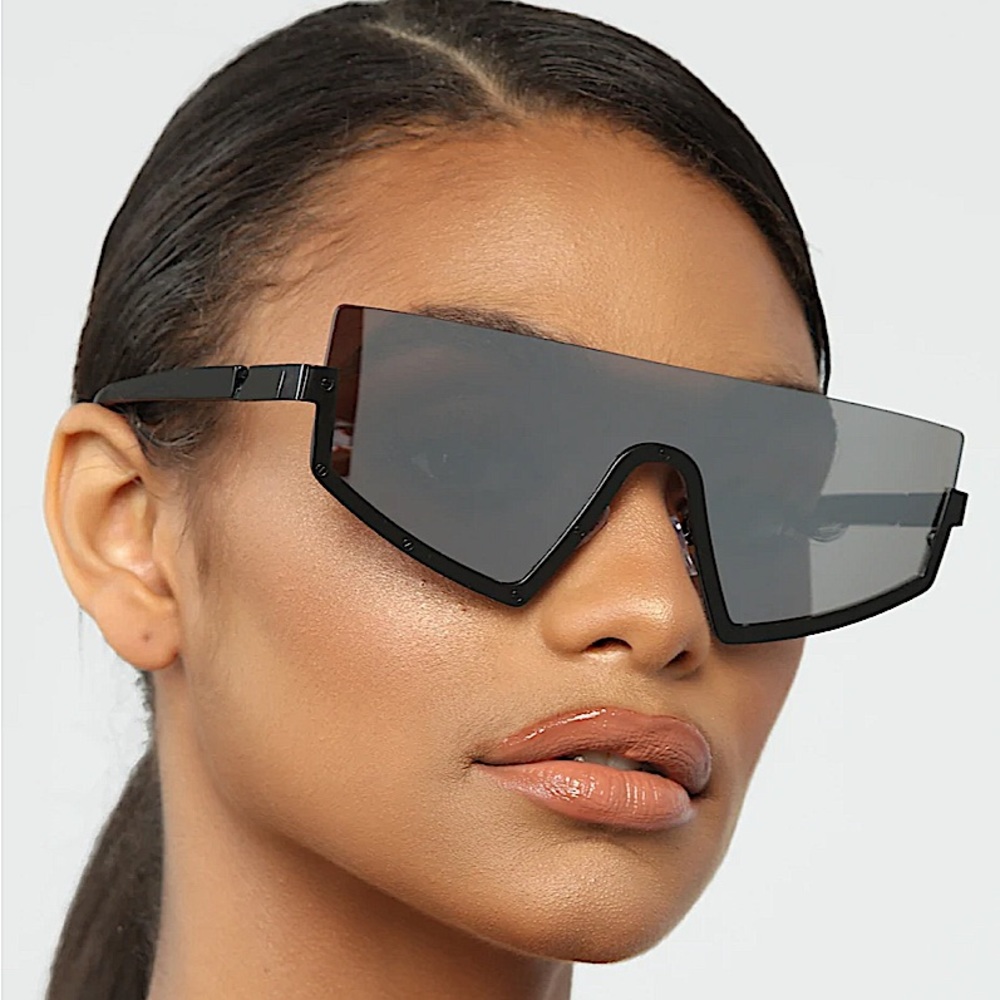 REFLECTIVE SHADES